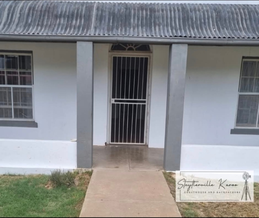 7 Bedroom Property for Sale in Steytlerville Eastern Cape